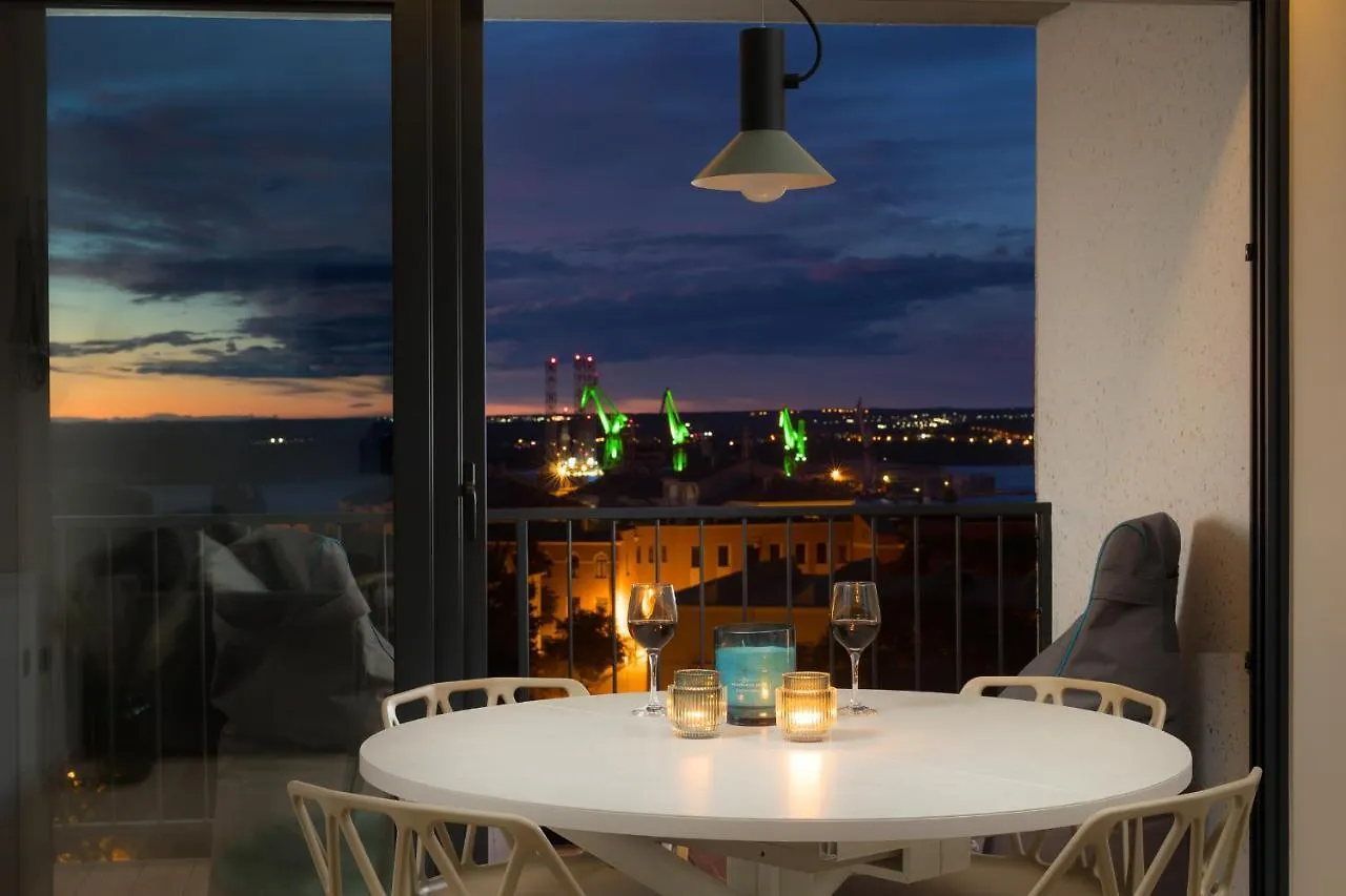 Luxury Apartment Bianco Pula 0*,